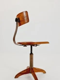 Pamono Bauhaus Modell 325 Swivel Office Chair in Wood by Ama Elastik, 1930s Sale