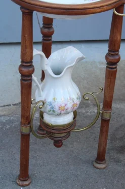 Pamono Bedroom Washstand with Basin, Pitcher, and Mirror Discount