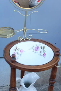 Pamono Bedroom Washstand with Basin, Pitcher, and Mirror Discount