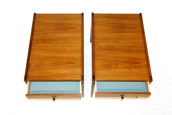 Pamono Bedside Tables in Walnut, Sweden, 1960s, Set of 2