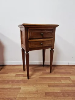 Pamono Bedside Tables in Walnut, 1950s, Set of 2 Hot