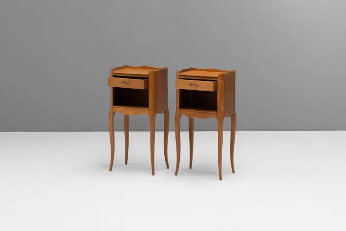 Pamono Bedside Tables, 1930s, Set of 2 Outlet