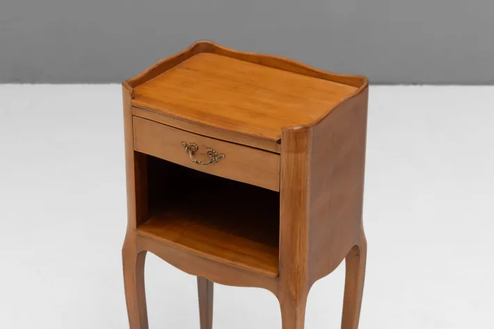 Pamono Bedside Tables, 1930s, Set of 2 Outlet