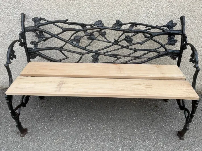 Pamono Bench in Cast Iron with Decor of Branches and Snakes, 1900