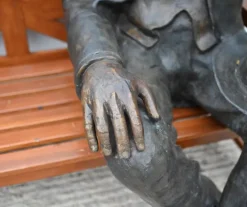 Pamono Bench with Winston Churchill Bronze Statue Discount