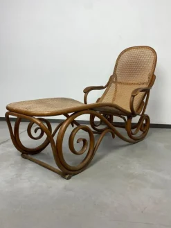 Pamono Bentwood No. 2 Daybed attributed to Thonet, 1880 Clearance