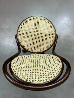 Pamono Bentwood No. 9 Swivel Chair attributed to J. J. Kohn for Thonet, 1886 Sale