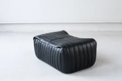 Pamono Black Leather Sandra Sofa Set by Annie Hieronimus for Ligne Roset, 1973, Set of 7 Outlet