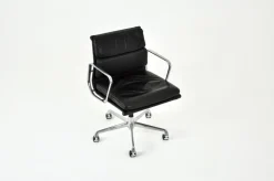 Pamono Black Leather Soft Pad Office Chair by Charles & Ray Eames for ICF, 1970s Clearance
