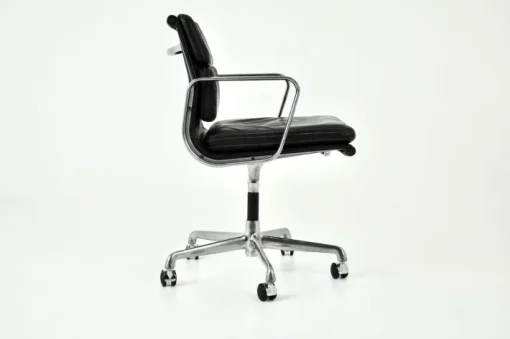 Pamono Black Leather Soft Pad Office Chair by Charles & Ray Eames for ICF, 1970s Clearance