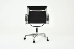 Pamono Black Leather Soft Pad Office Chair by Charles & Ray Eames for ICF, 1970s Clearance
