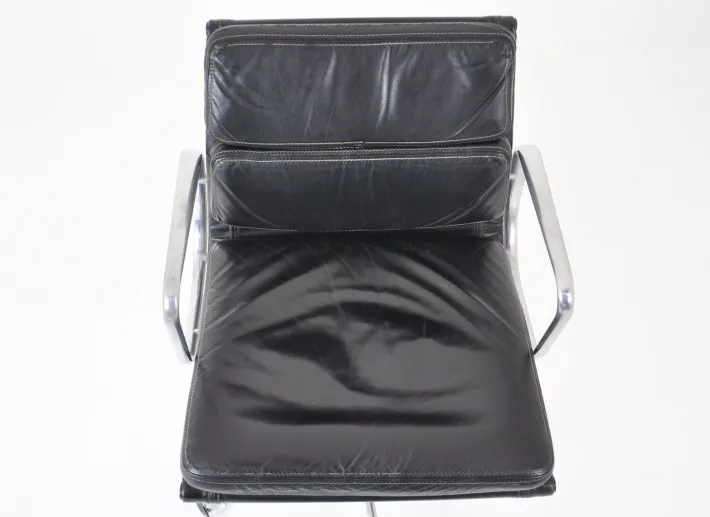 Pamono Black Leather Soft Pad Office Chair by Charles & Ray Eames for ICF, 1970s Clearance