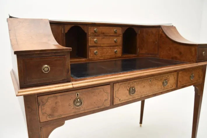 Pamono Carlton House Desk in Burr Walnut, 1890s Discount