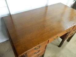Pamono Carved Oak Pedestal Desk Discount