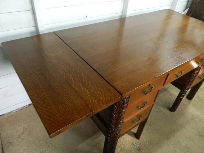 Pamono Carved Oak Pedestal Desk Discount