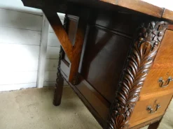 Pamono Carved Oak Pedestal Desk Discount