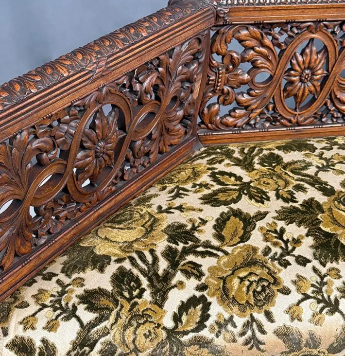 Pamono Carved Wooden Bench, 1880 Clearance