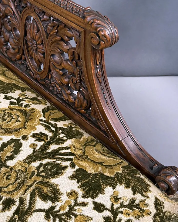 Pamono Carved Wooden Bench, 1880 Clearance