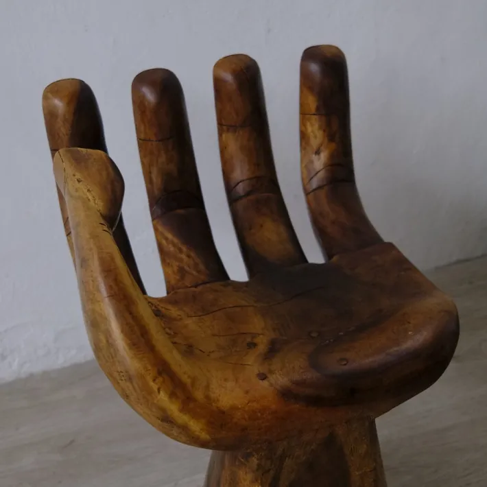 Pamono Carved Wooden Sculpture Chair in the Shape of a Hand, 1980s Sale