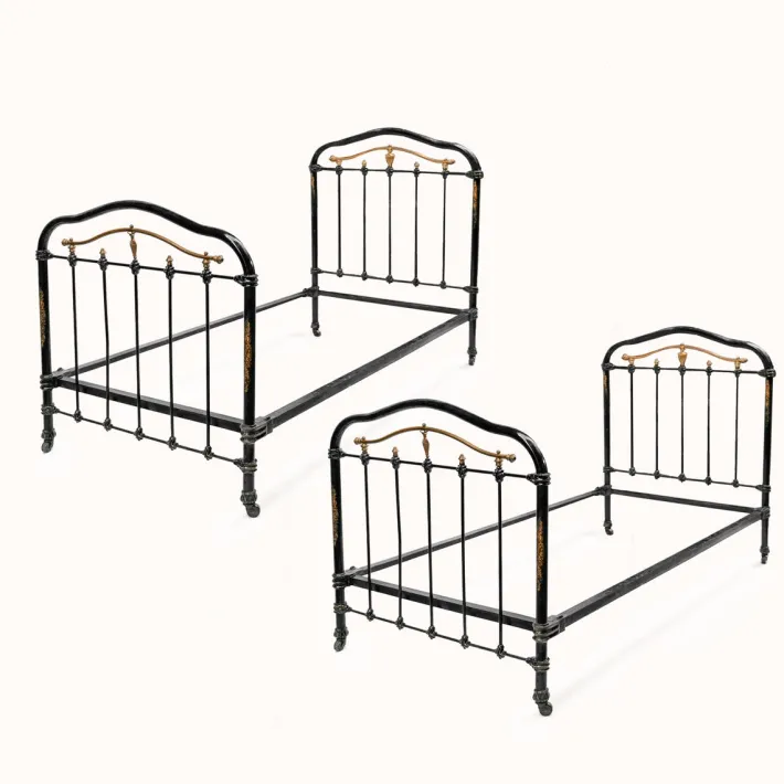 Pamono Cast Iron Single Beds in Black and Gold, 1890s, Set of 2 Hot