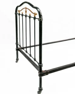 Pamono Cast Iron Single Beds in Black and Gold, 1890s, Set of 2 Hot