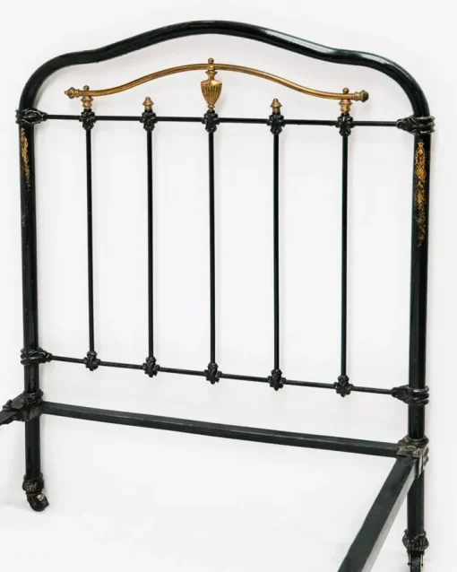 Pamono Cast Iron Single Beds in Black and Gold, 1890s, Set of 2 Hot