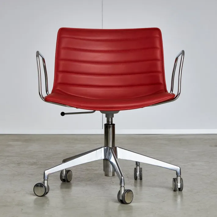 Pamono Catifa 53 Chair in Red Discount