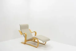 Pamono Chaise Longue Isokon by Marcel Breuer for Knoll Inc. / Knoll International, 1970s Hot
