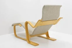 Pamono Chaise Longue Isokon by Marcel Breuer for Knoll Inc. / Knoll International, 1970s Hot
