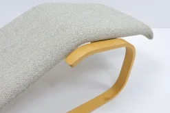 Pamono Chaise Longue Isokon by Marcel Breuer for Knoll Inc. / Knoll International, 1970s Hot