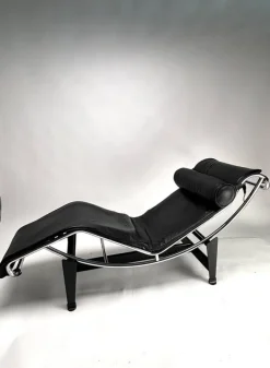 Pamono Chaise Lounge by Le Corbusier for Cassina, 1970s Sale