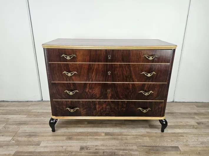 Pamono Chest of Drawers in Mahogany and Maple with Lacquered Feet, 1950 Outlet