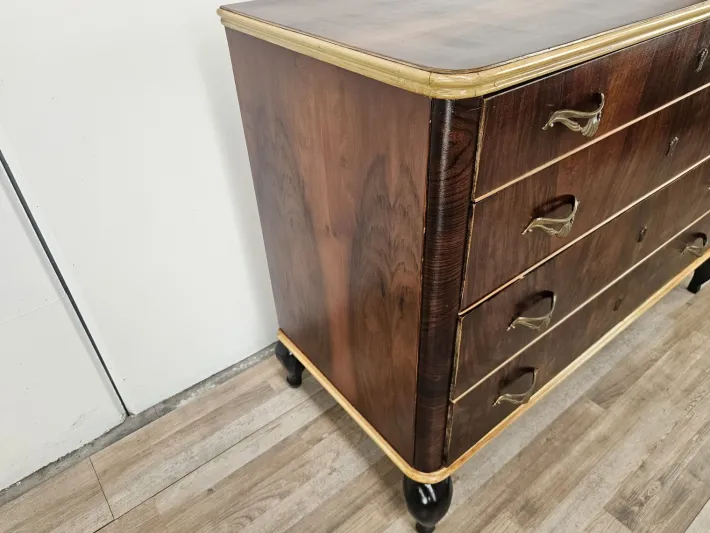 Pamono Chest of Drawers in Mahogany and Maple with Lacquered Feet, 1950 Outlet