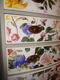 Pamono Chest of Drawers in Shabby Chic Style, 1980s Hot