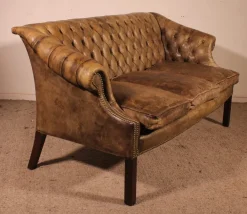 Pamono Chesterfield 3-Seater Sofa in Light Olive Leather, 1930s Clearance