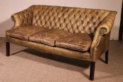 Pamono Chesterfield 3-Seater Sofa in Light Olive Leather, 1930s Clearance