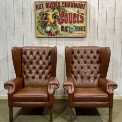 Pamono Chesterfield Wingback Armchairs in Brown Leather, 1970s, Set of 2 New