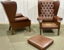 Pamono Chesterfield Wingback Armchairs in Brown Leather, 1970s, Set of 2 New