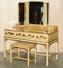 Pamono Chinese Chinoiserie Walnut Dressing Table and Stool, 1920s, Set of 2 Outlet