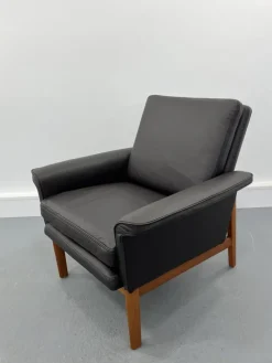 Pamono Danish Model 218 Chair by Finn Juhl Jupiter for France & Son, 1965 Hot