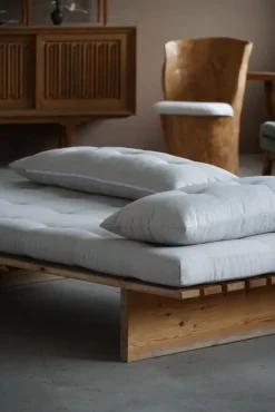 Pamono Danish Modern Pine Daybed from Nyt i Bo, 1970s Outlet