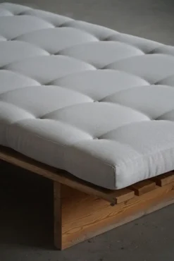 Pamono Danish Modern Pine Daybed from Nyt i Bo, 1970s Outlet