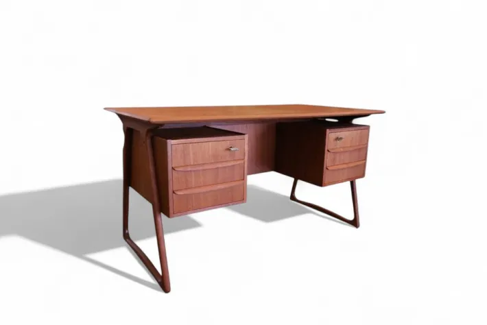 Pamono Danish Teak Desk from Sibast Møbler, 1960s Sale