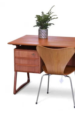 Pamono Danish Teak Desk from Sibast Møbler, 1960s Sale