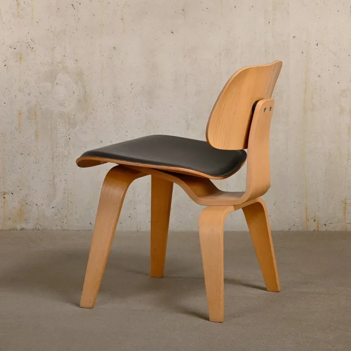Pamono DCW Dining Chair in Ash with Dark Brown Leather Seat by Charles & Ray Eames for Vitra, 1990s Discount