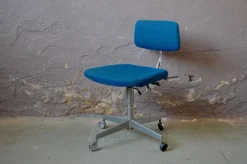 Pamono Desk Chair from Labofa, 1960s Discount