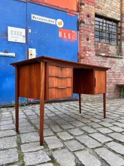 Pamono Desk from Imha Möbel, Denmark Hot