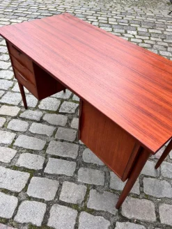 Pamono Desk from Imha Möbel, Denmark Hot