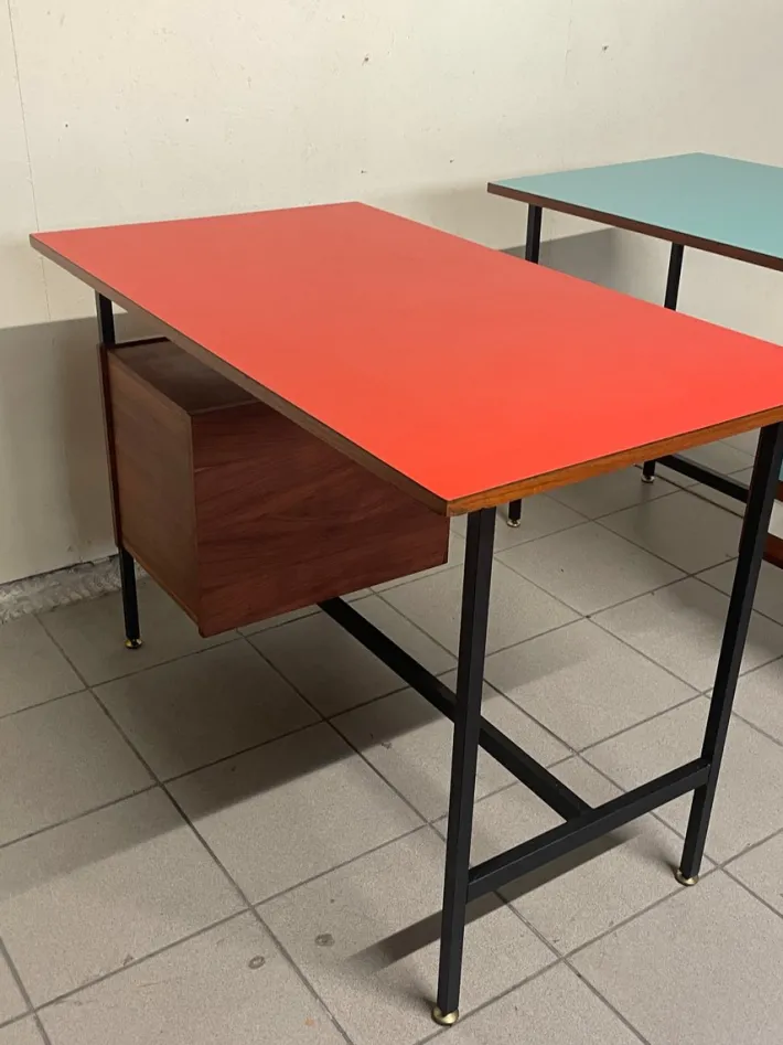 Pamono Desk with Colored Formica Top, 1960s Sale