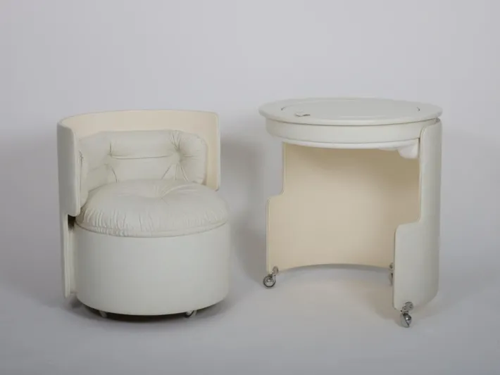 Pamono Dilly Dally Vanity attributed to Massoni for Poltrona Frau, Italy, 1968 Online